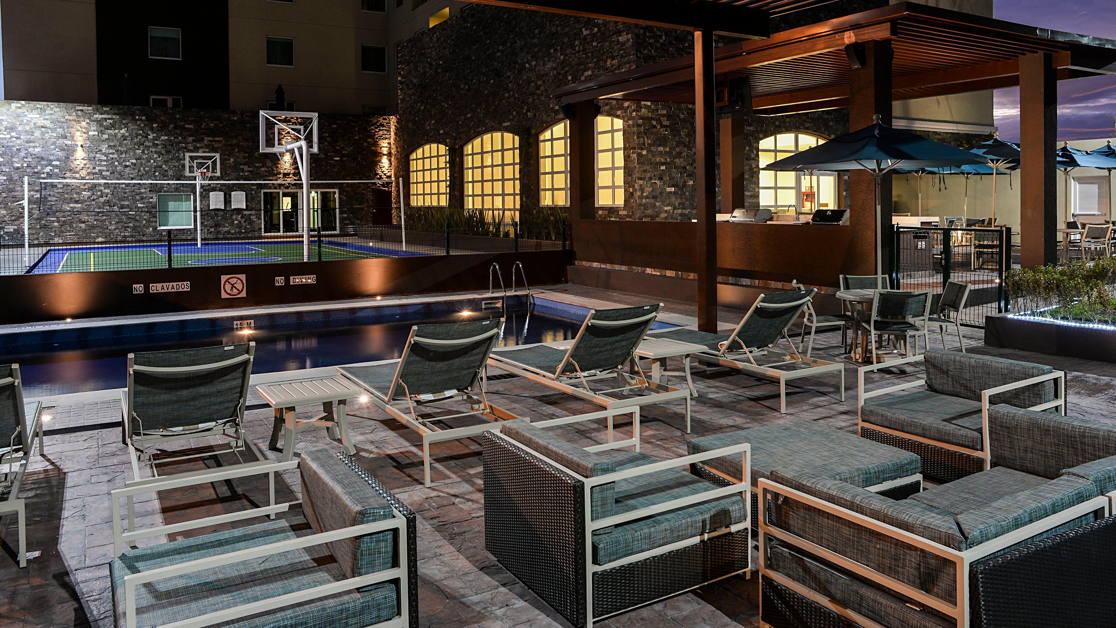 Hotel Staybridge By Ihg 4*