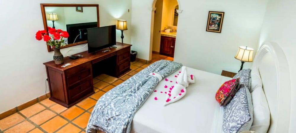 Tropicana Cabos, Tapestry Collection By Hilton Hotel 4*