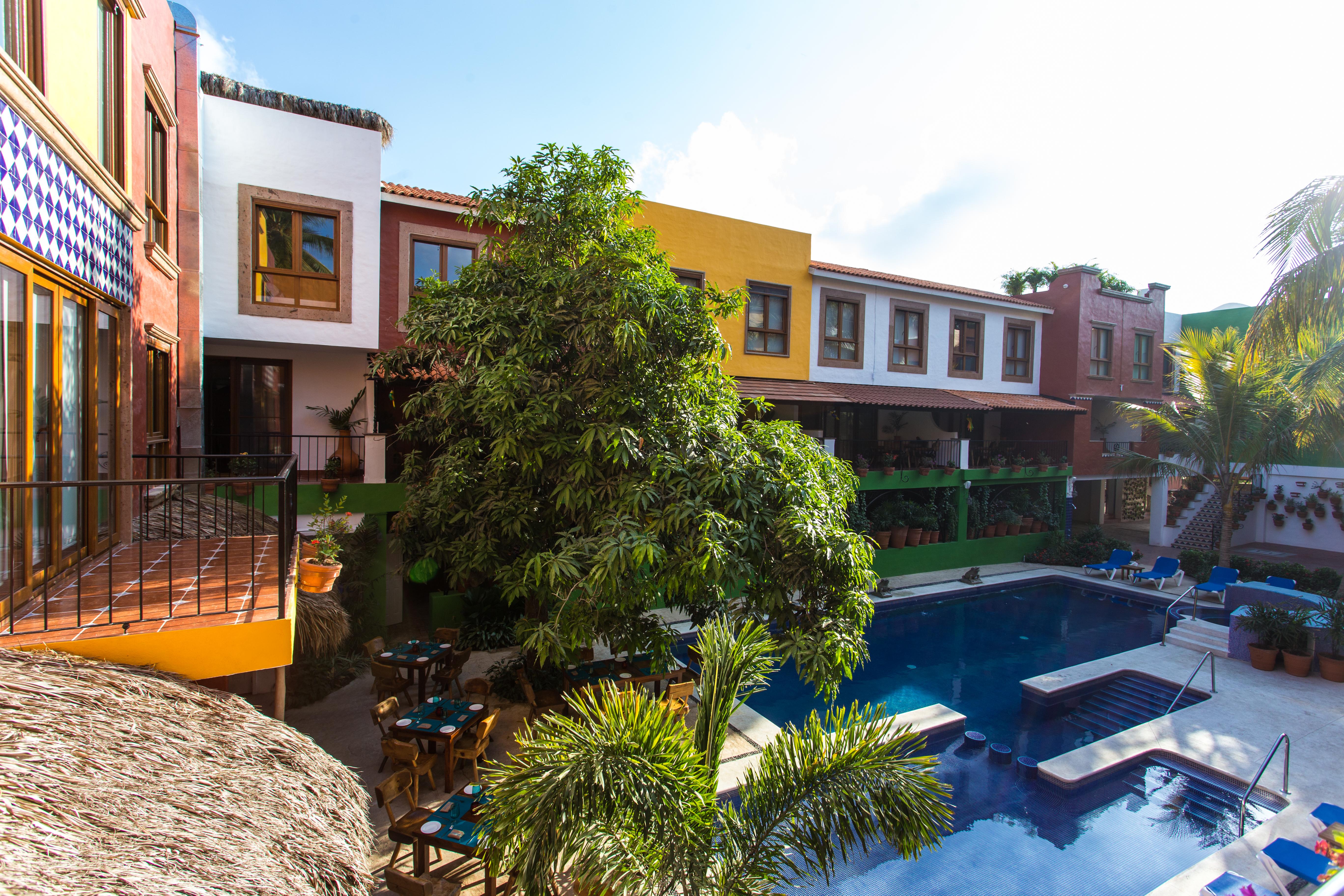 Hotel Casa Loteria: Colorful Family Retreat With Pool In Pueblito 4*