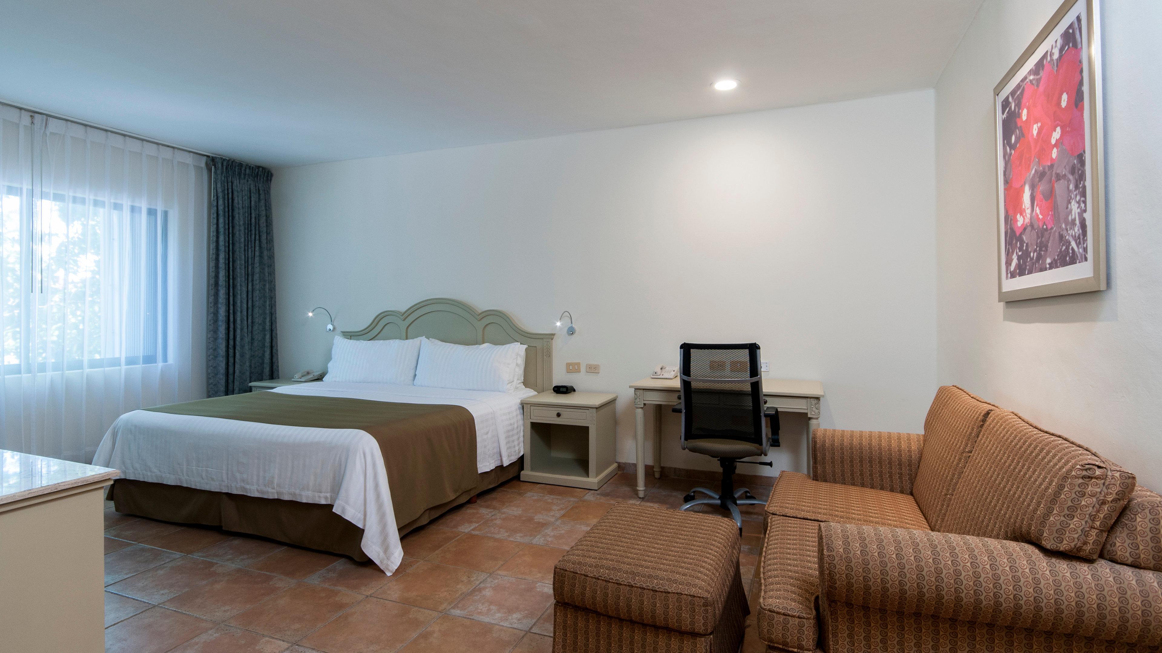 By Ihg Hotel Ciudad del Carmen