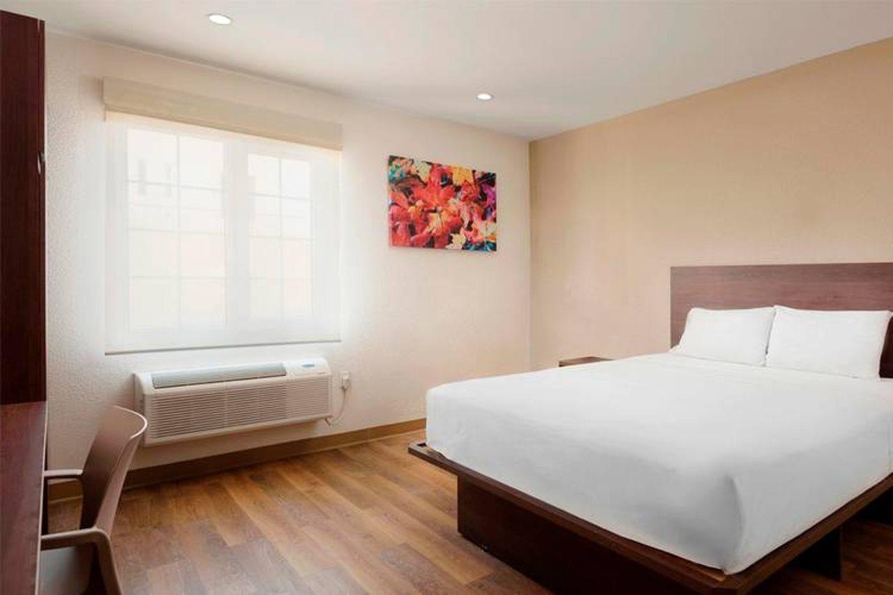Extended Macroplaza Aparthotel 3*
