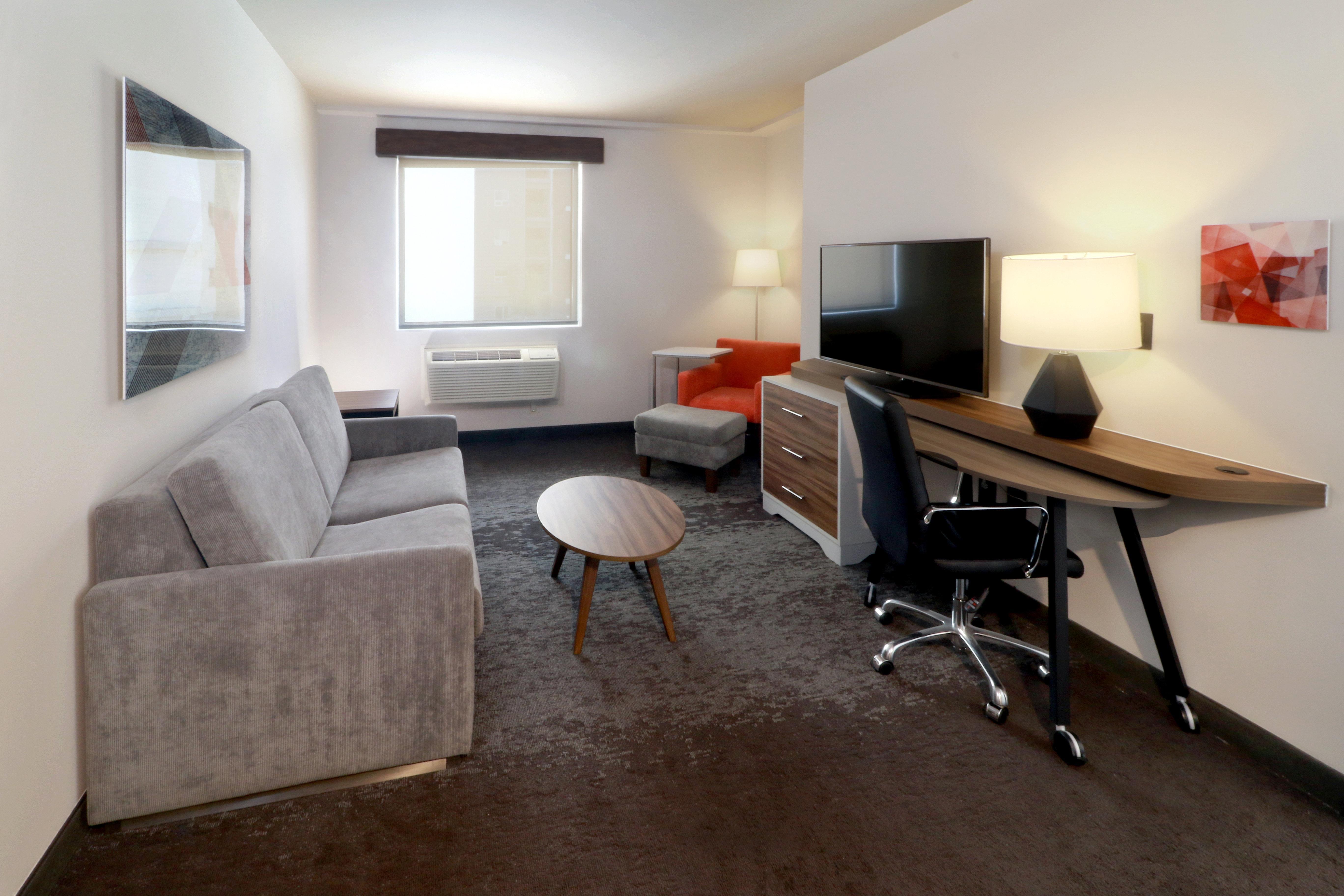 & - Monterrey Zona Airport By Ihg Hotel 5*