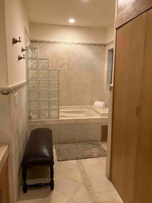 2bd & 2ba One Medano Kathys