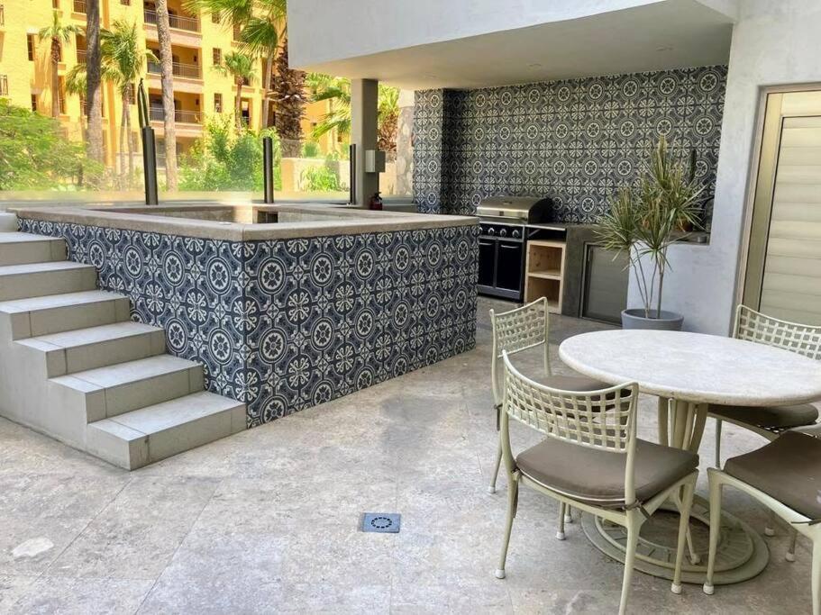 2bd & 2ba One Medano Kathys Apartment Cabo San Lucas