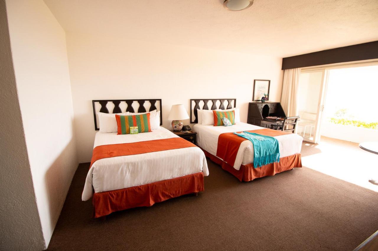 Victoria Hotel 4*