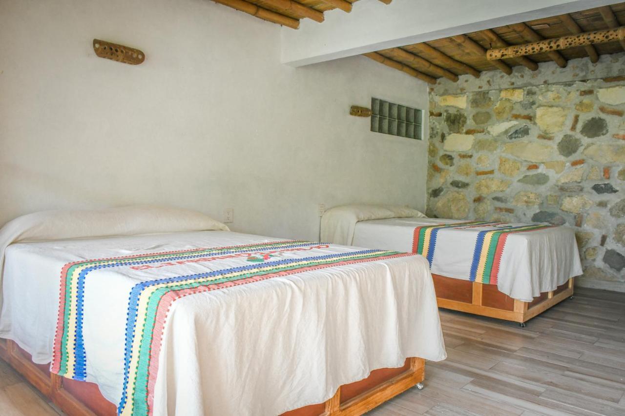 El Jardin De La Salud Hotel *