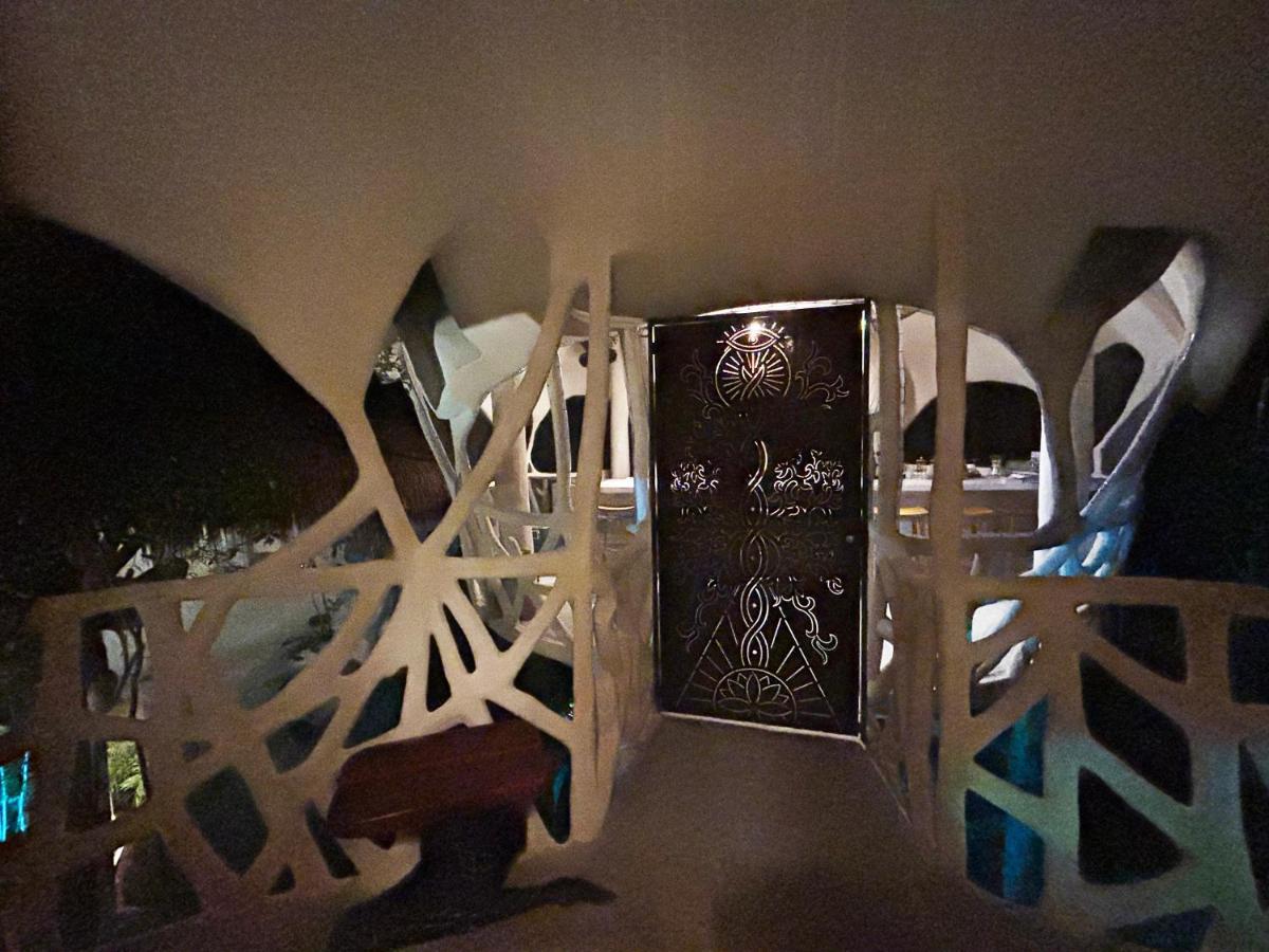 Ikalar * Akumal