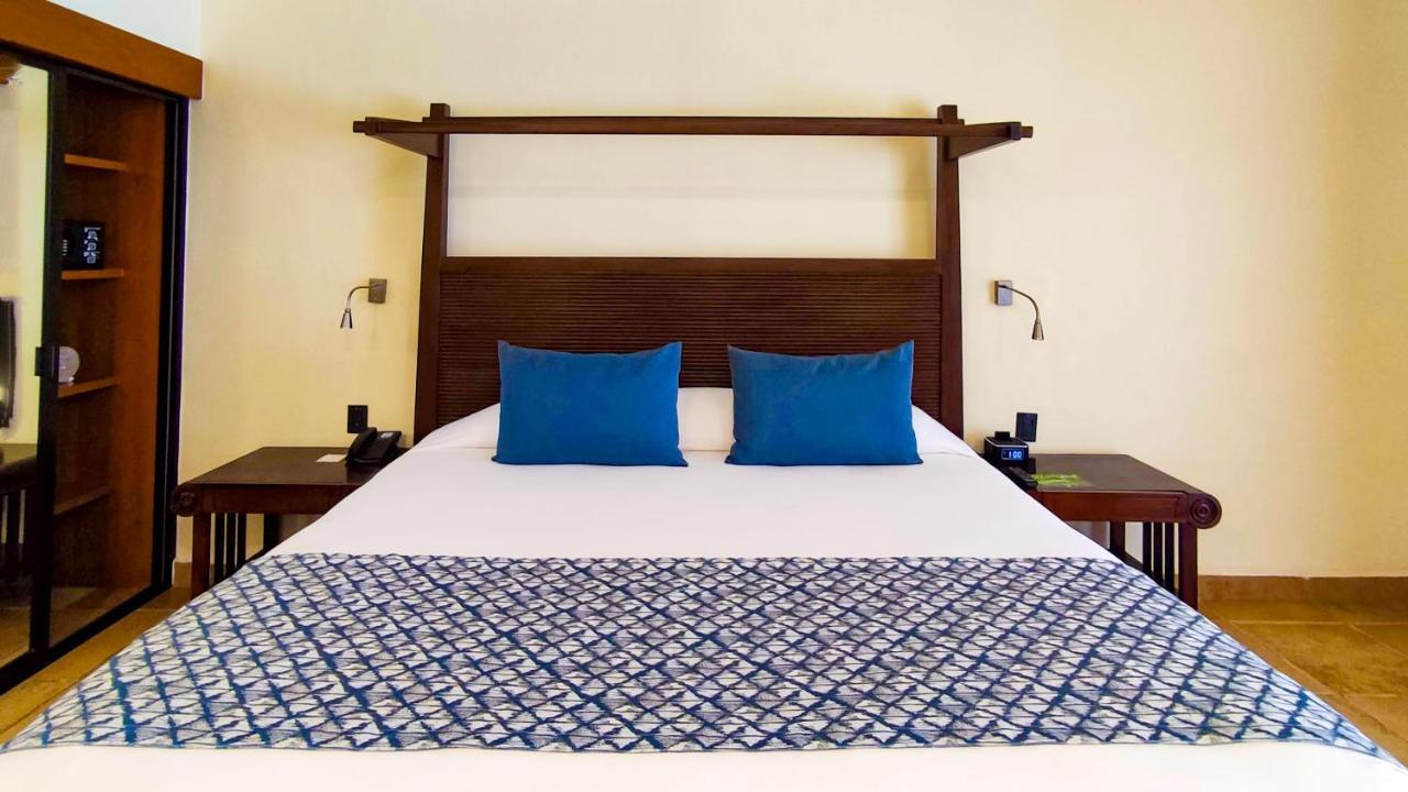 Catalonia Yucatan & Hotel
