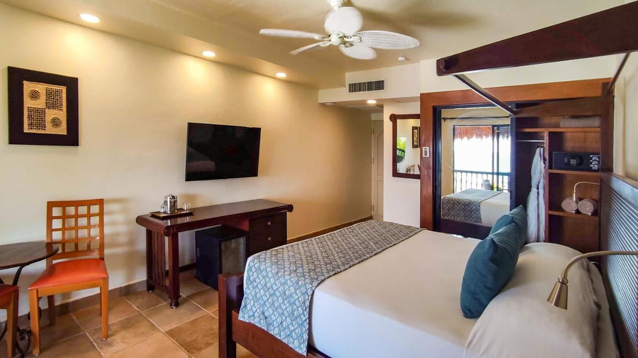 Hotel Catalonia Yucatan &