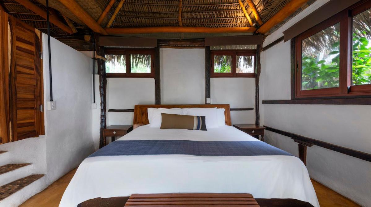 Hotel Punta Monterrey