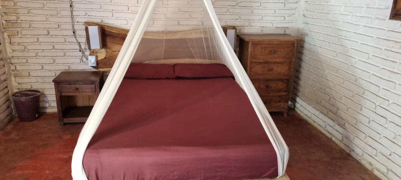 Salmastro Hotel