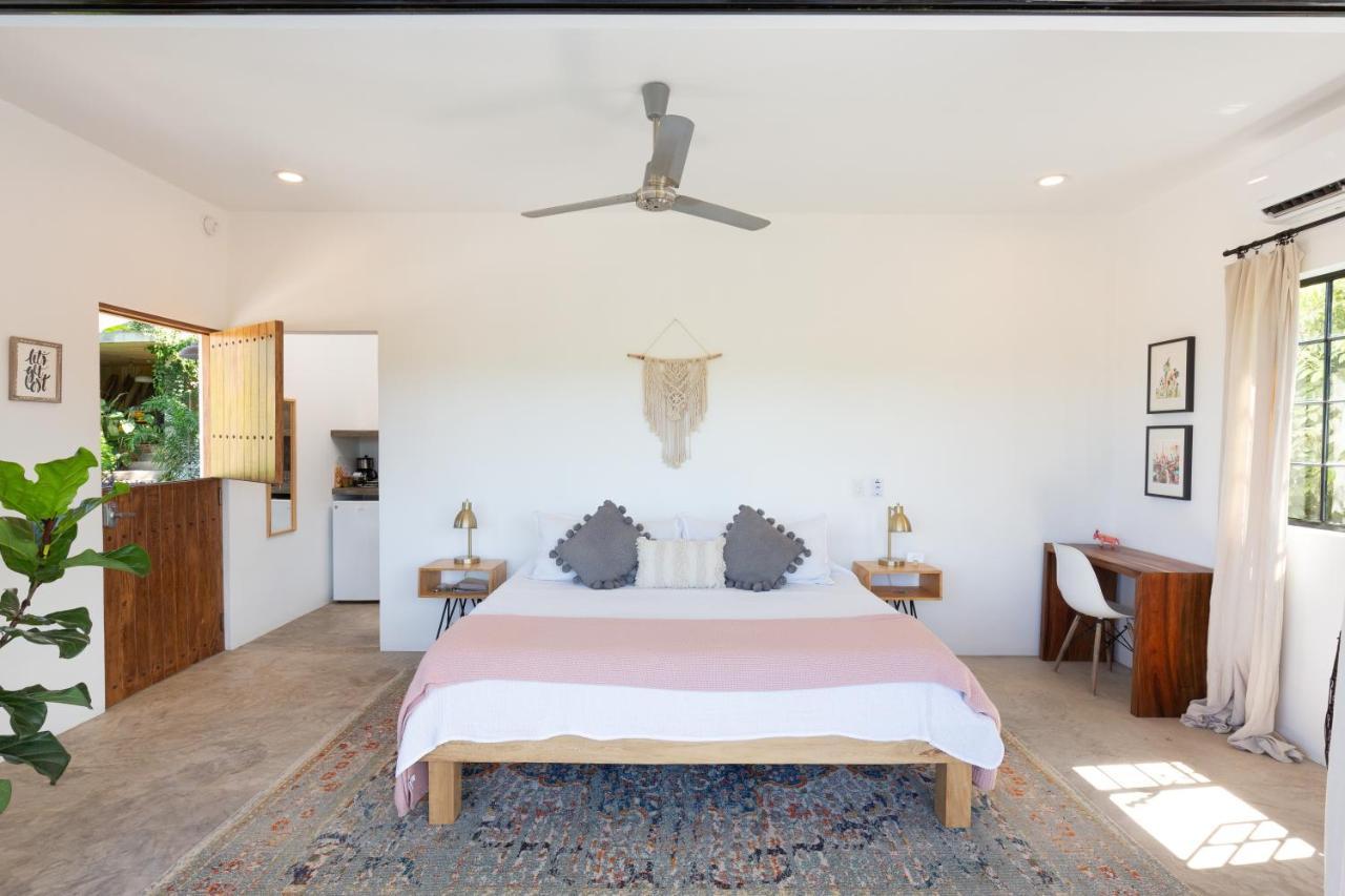 Huge Suite!! King Bed, Air Conditioning, Pool, Fast Wifi - Sol At Casa Calavera