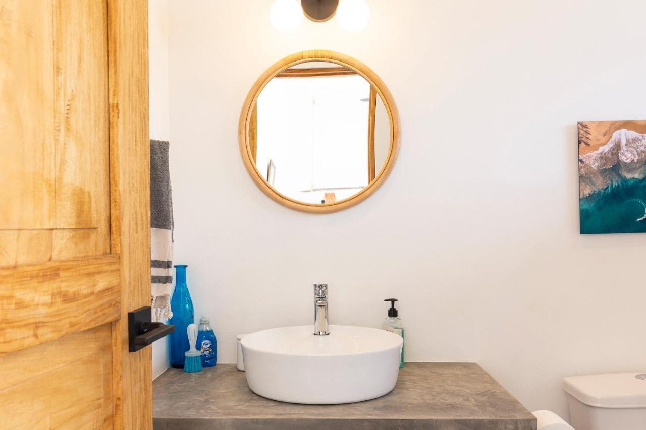 King Bed, Air Conditioning, Pool, Fast Wifi - Luna At Casa Calavera Apartment *