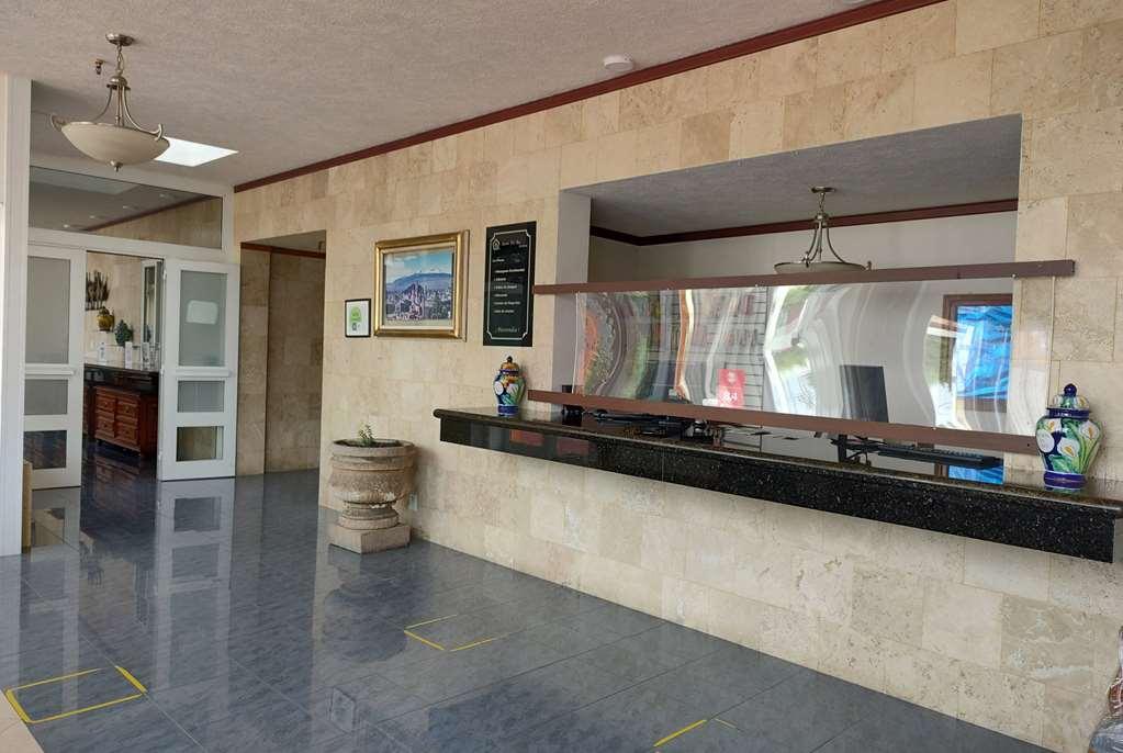 Hotel Howard Johnson By Wyndham Toluca