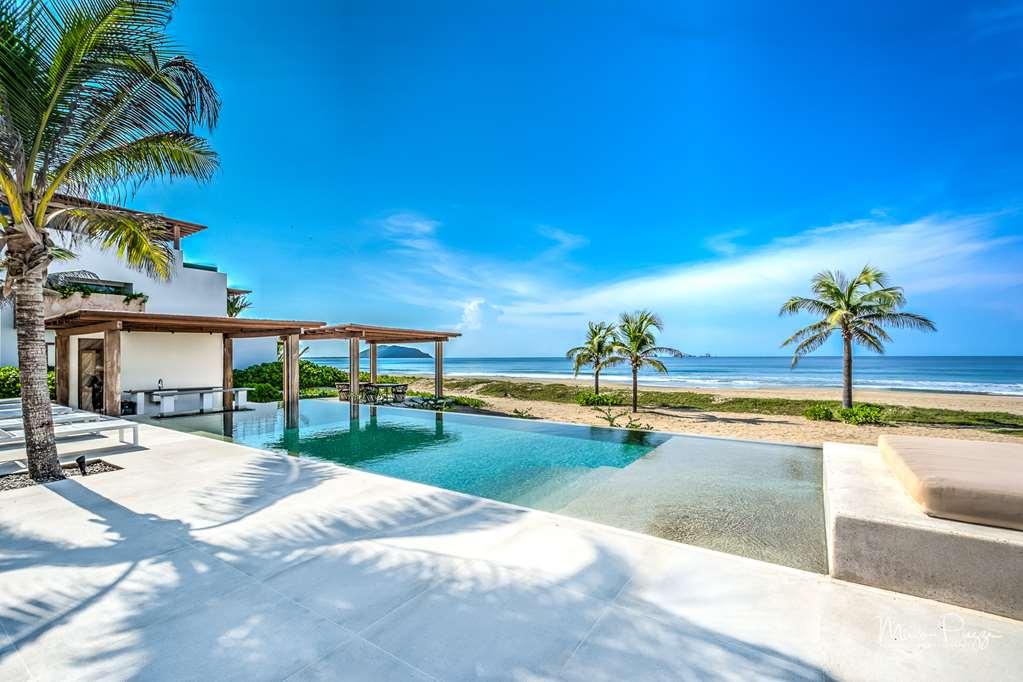 Marea Beachfront Zihuatanejo