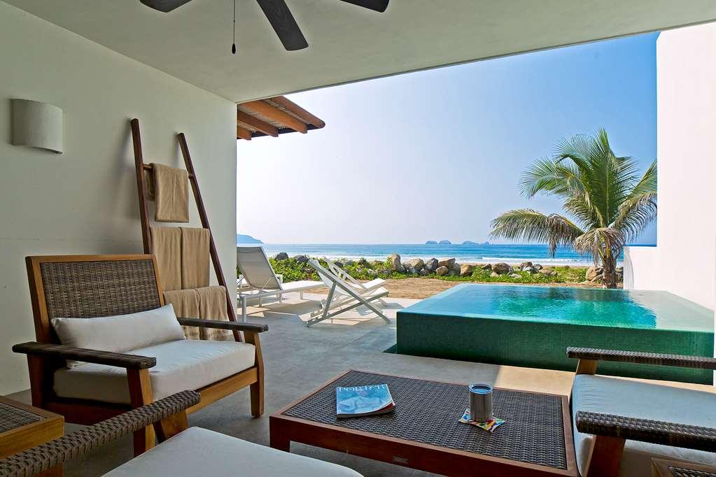 Marea Beachfront Zihuatanejo