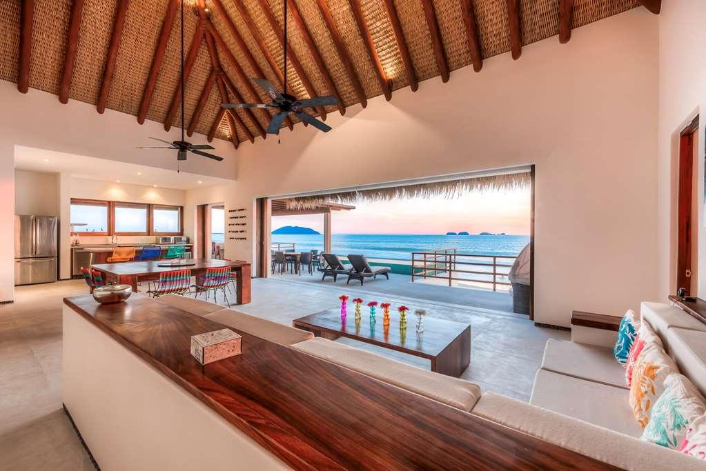 Hotel Marea Beachfront 5*