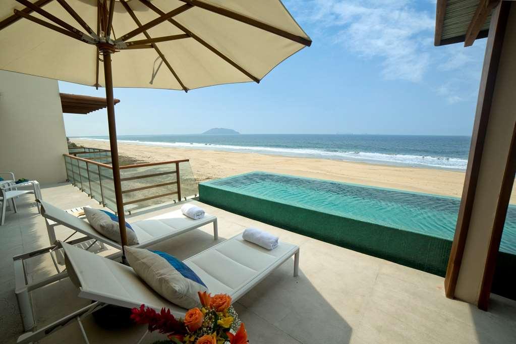 Hotel Marea Beachfront Zihuatanejo