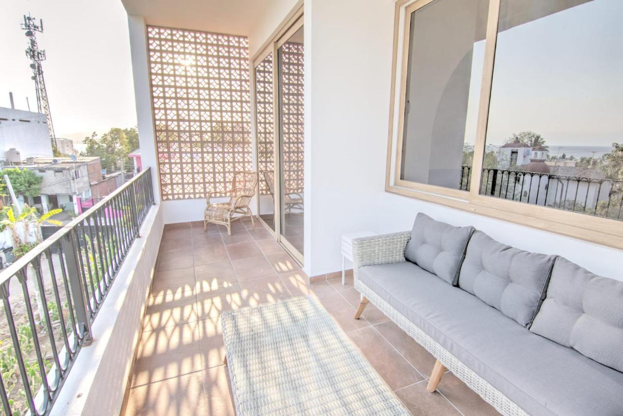 Estadios - Only 3 Blocks To Apartment