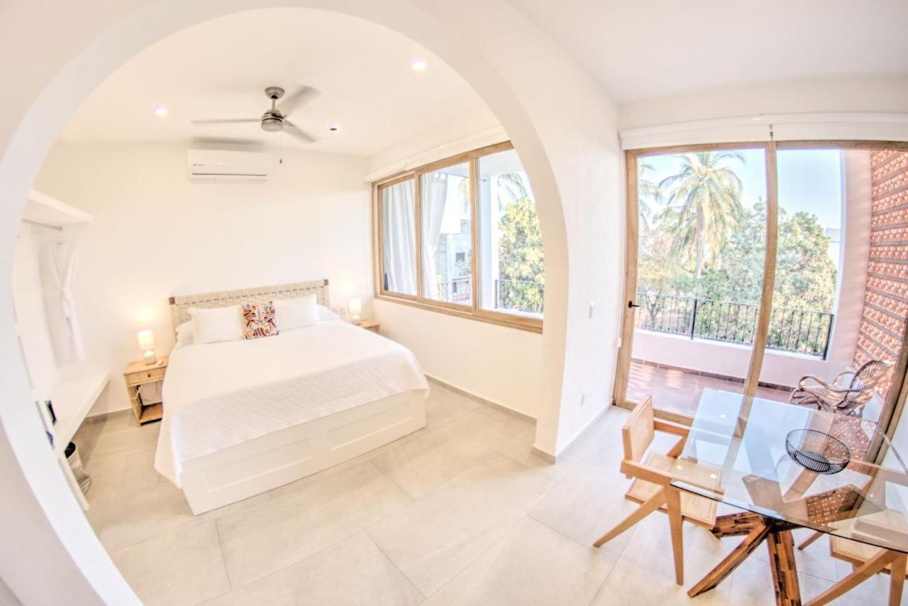 Estadios - Only 3 Blocks To Apartment