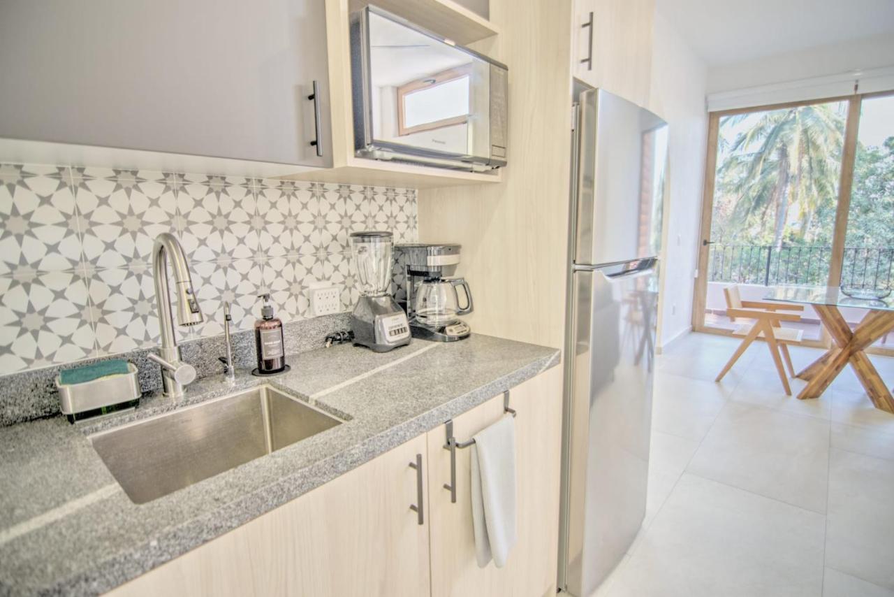 Estadios - Only 3 Blocks To Apartment