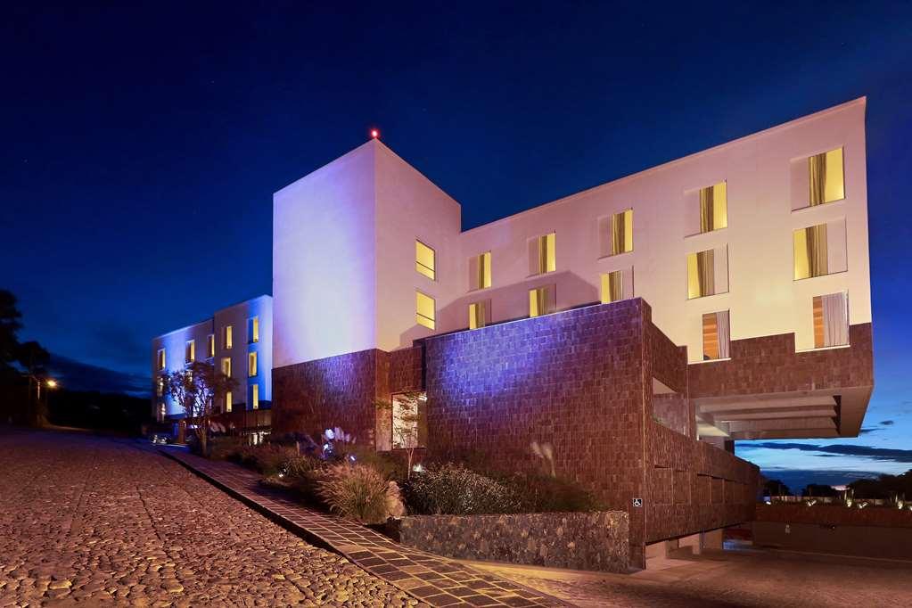 Albor Tapestry Collection By Hilton Hotel