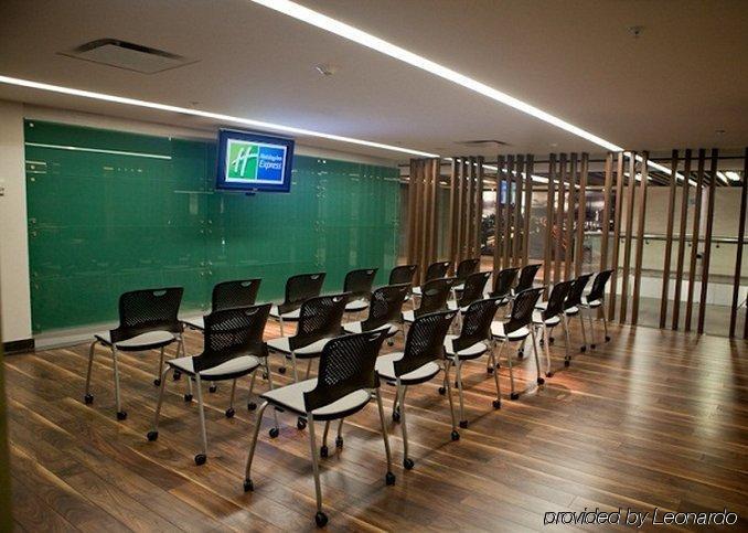 Express Galerias Metepec By Ihg Hotel 3*