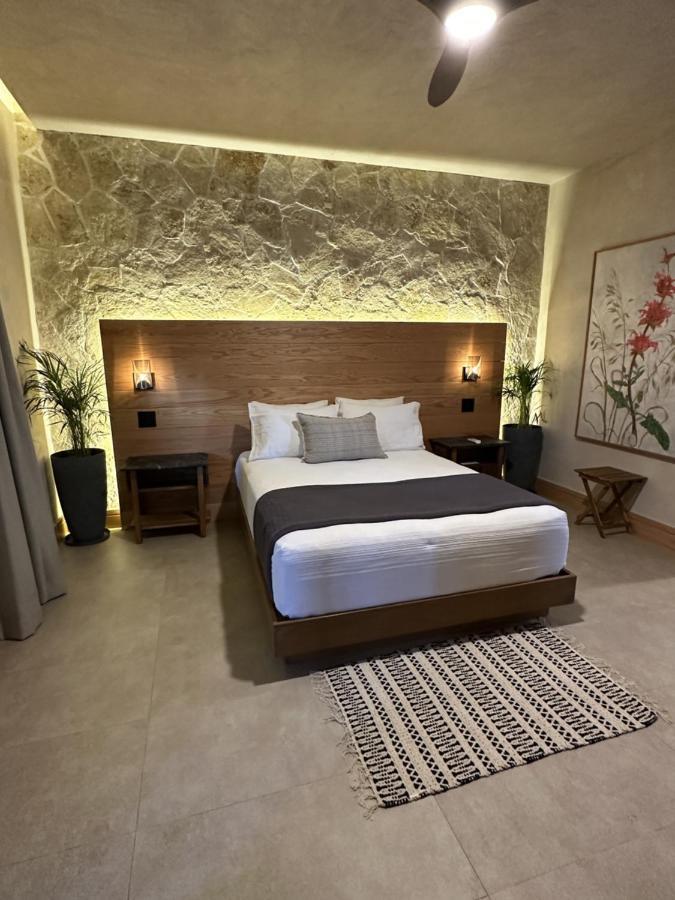 Hotel Mya *