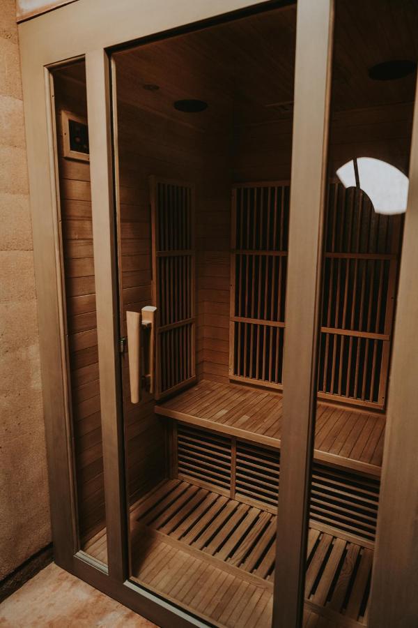 Mira Earth Hotel