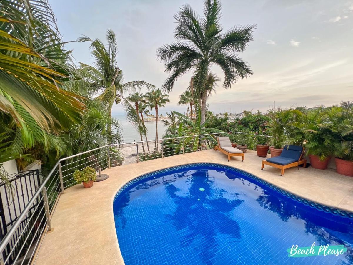 Holiday home Casa Colibri - Private Beachfront Oasis
