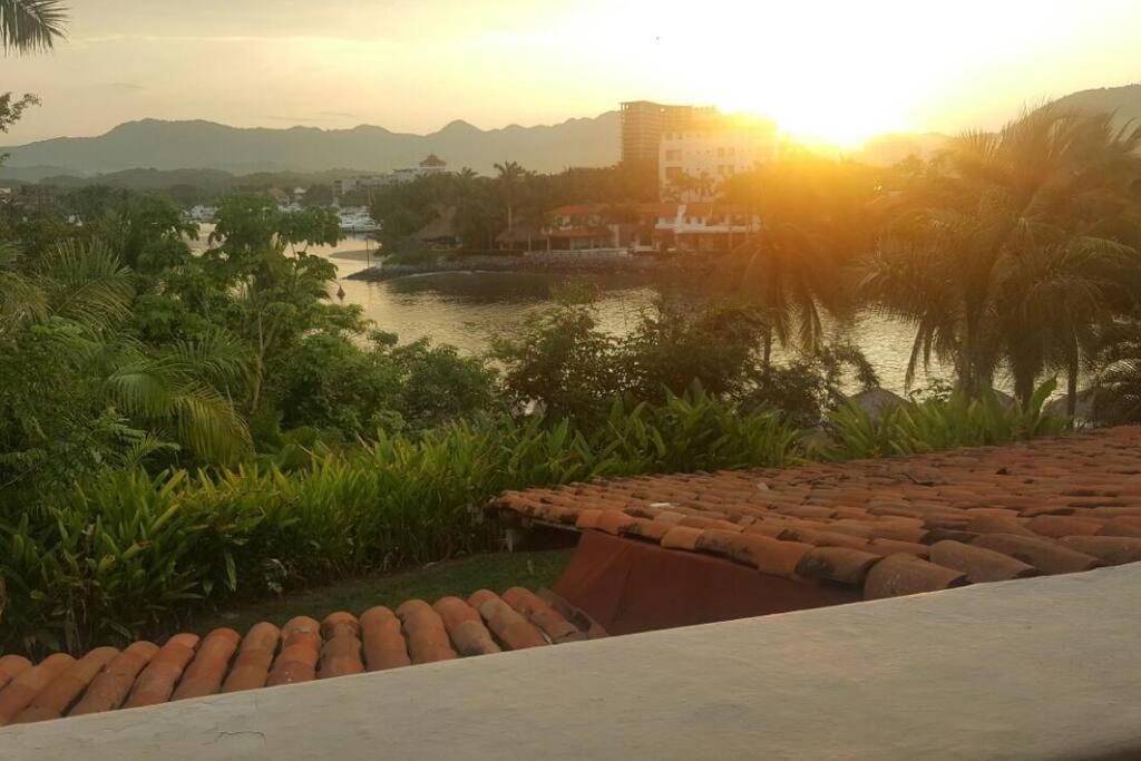 Ixtapa Zihuatanejo Alegria Y Familia Villa *