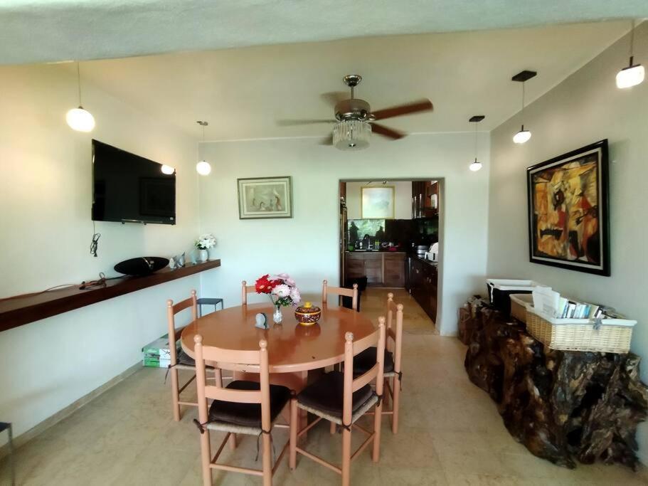 Ixtapa Zihuatanejo Alegria Y Familia Villa *