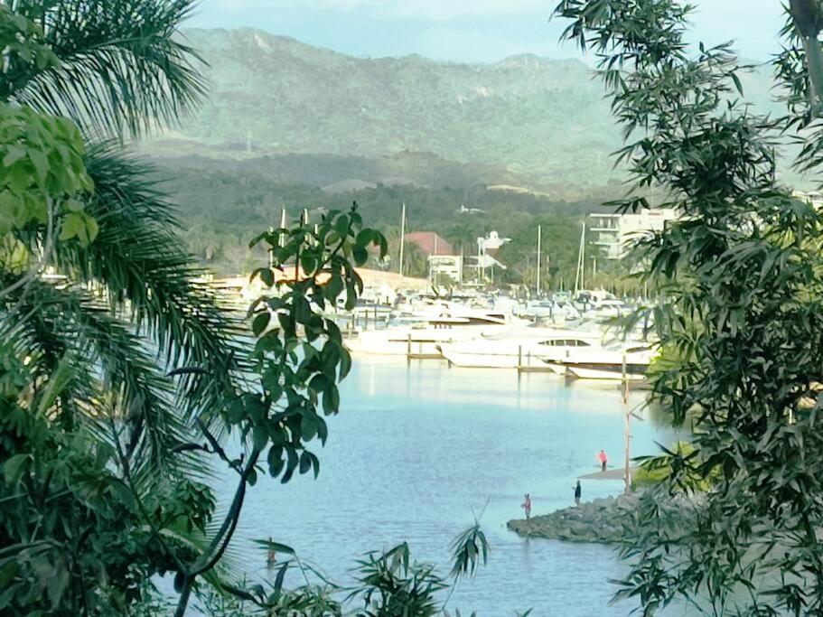 Ixtapa Zihuatanejo Alegria Y Familia * Ixtapa (Guerrero)
