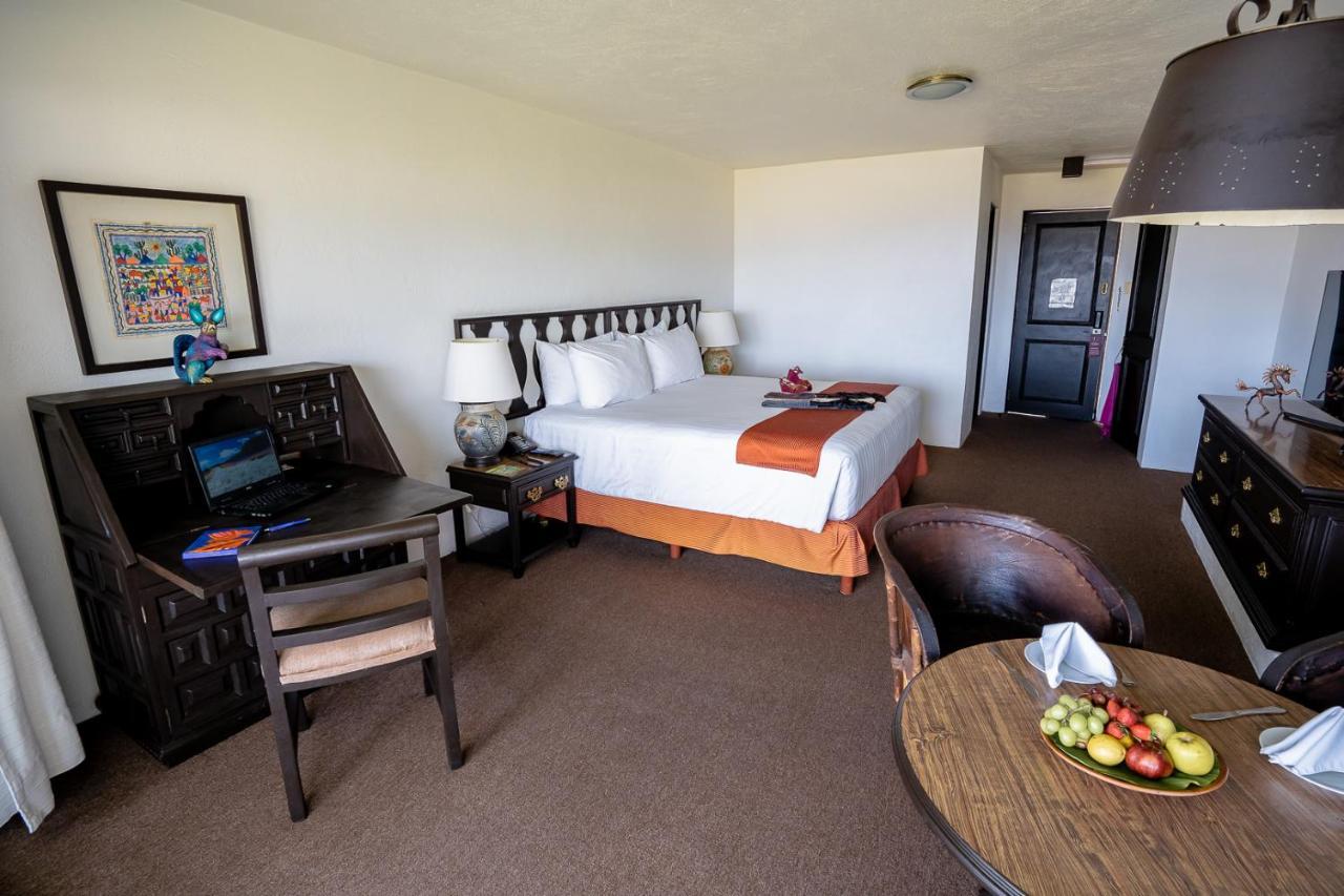 Victoria Hotel 4*