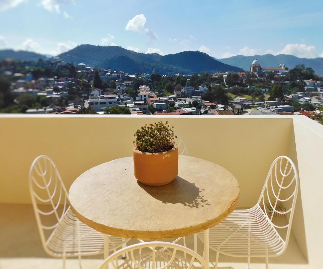 La Casa De Aves - Architect's House/ Amazing View & Garden * San Cristobal de las Casas
