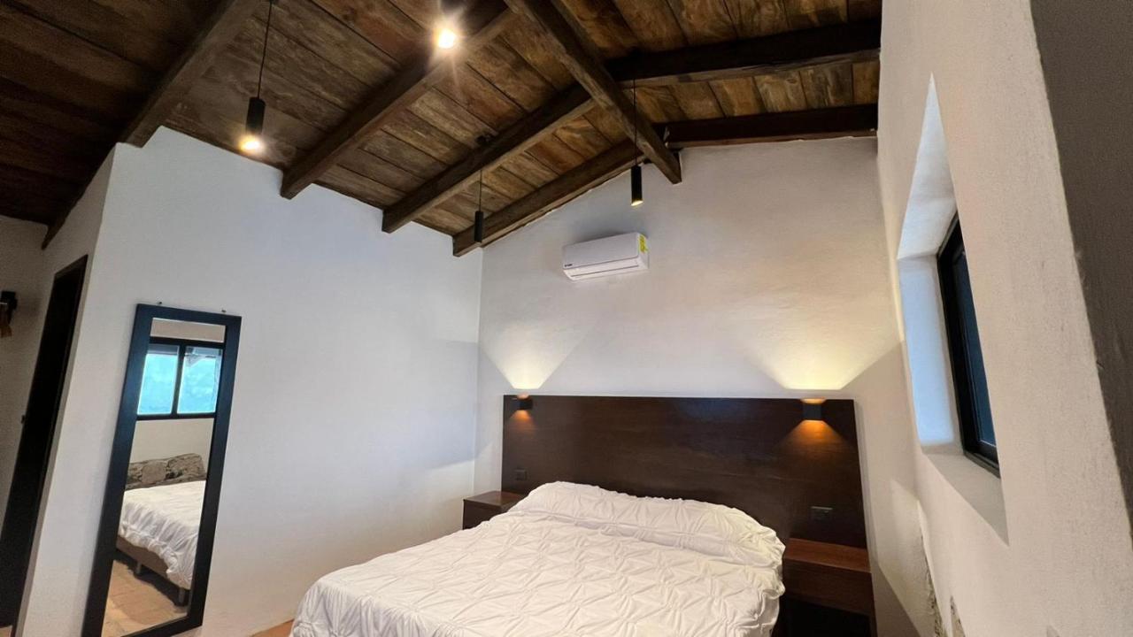 La Pena Boutique &