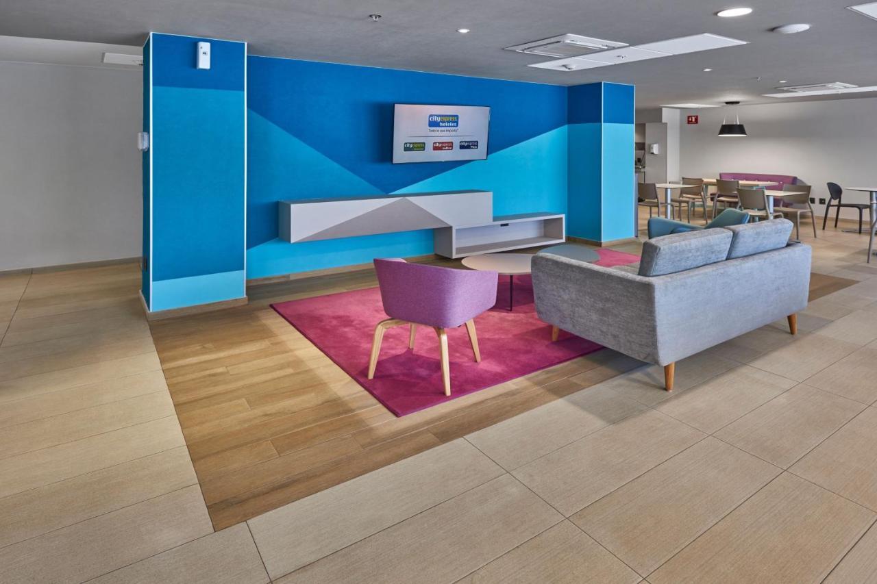 Express By Marriott Aparthotel