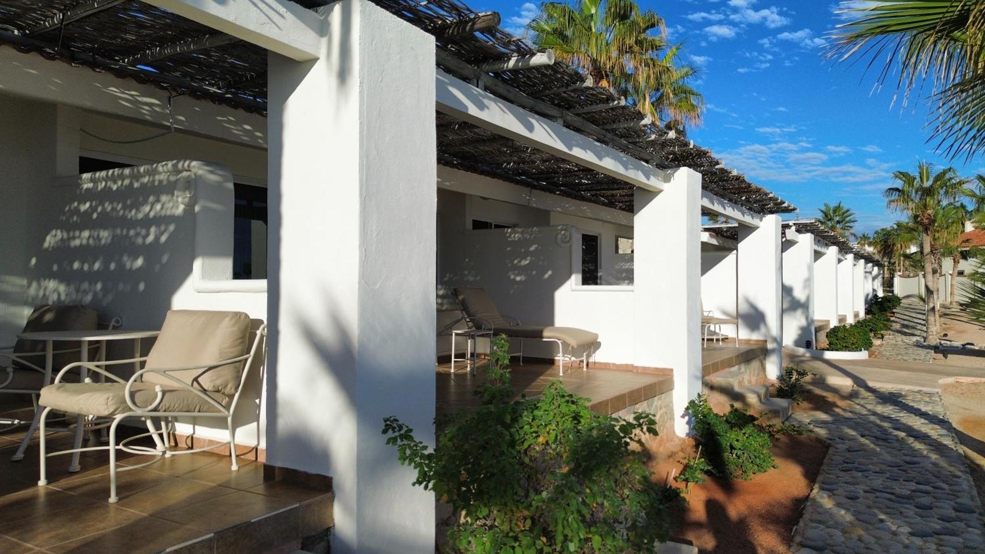 Punta Pescadero Paradise & Resort