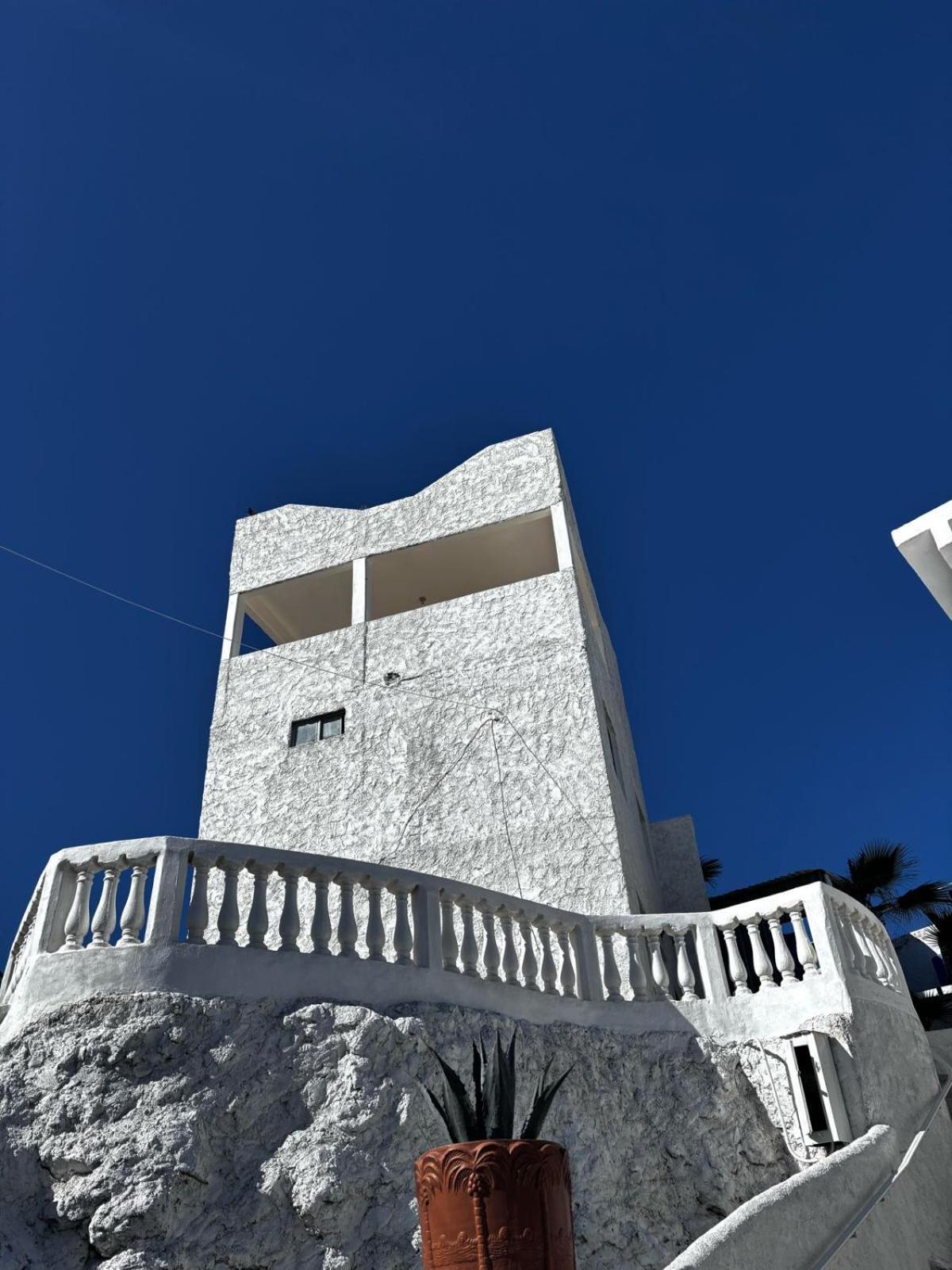 Aparthotel Whale Hill