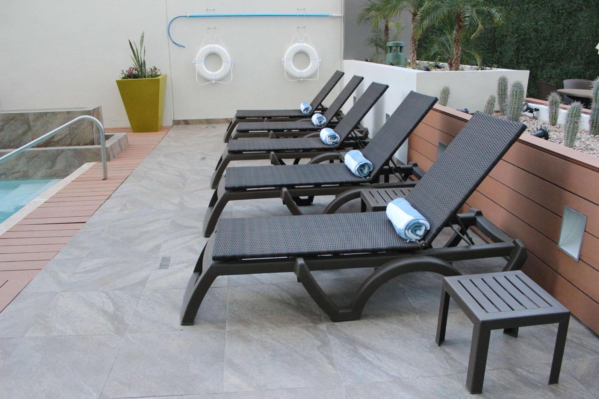 Hampton By Hilton Hotel 3*