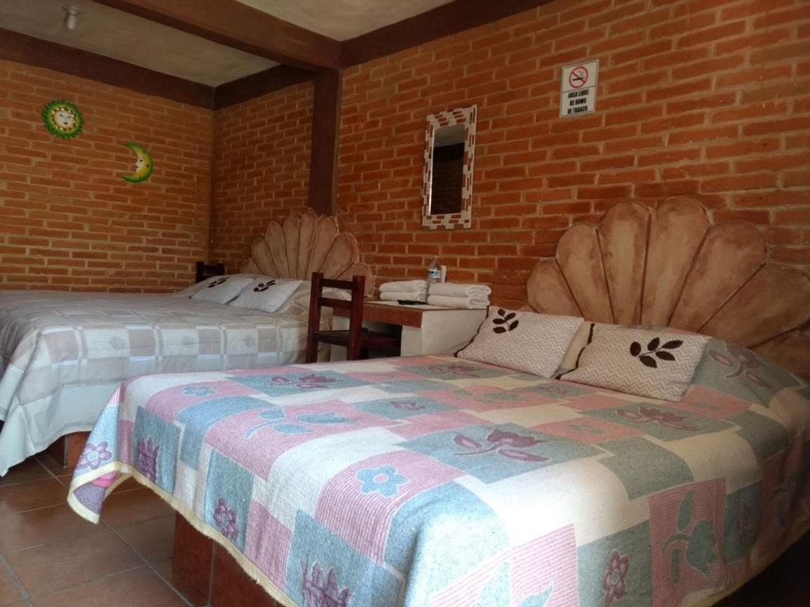 Hotel Kerendarhu 2*
