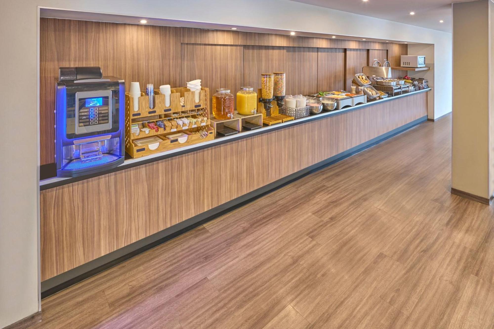 Express By Marriott Hotel 3*