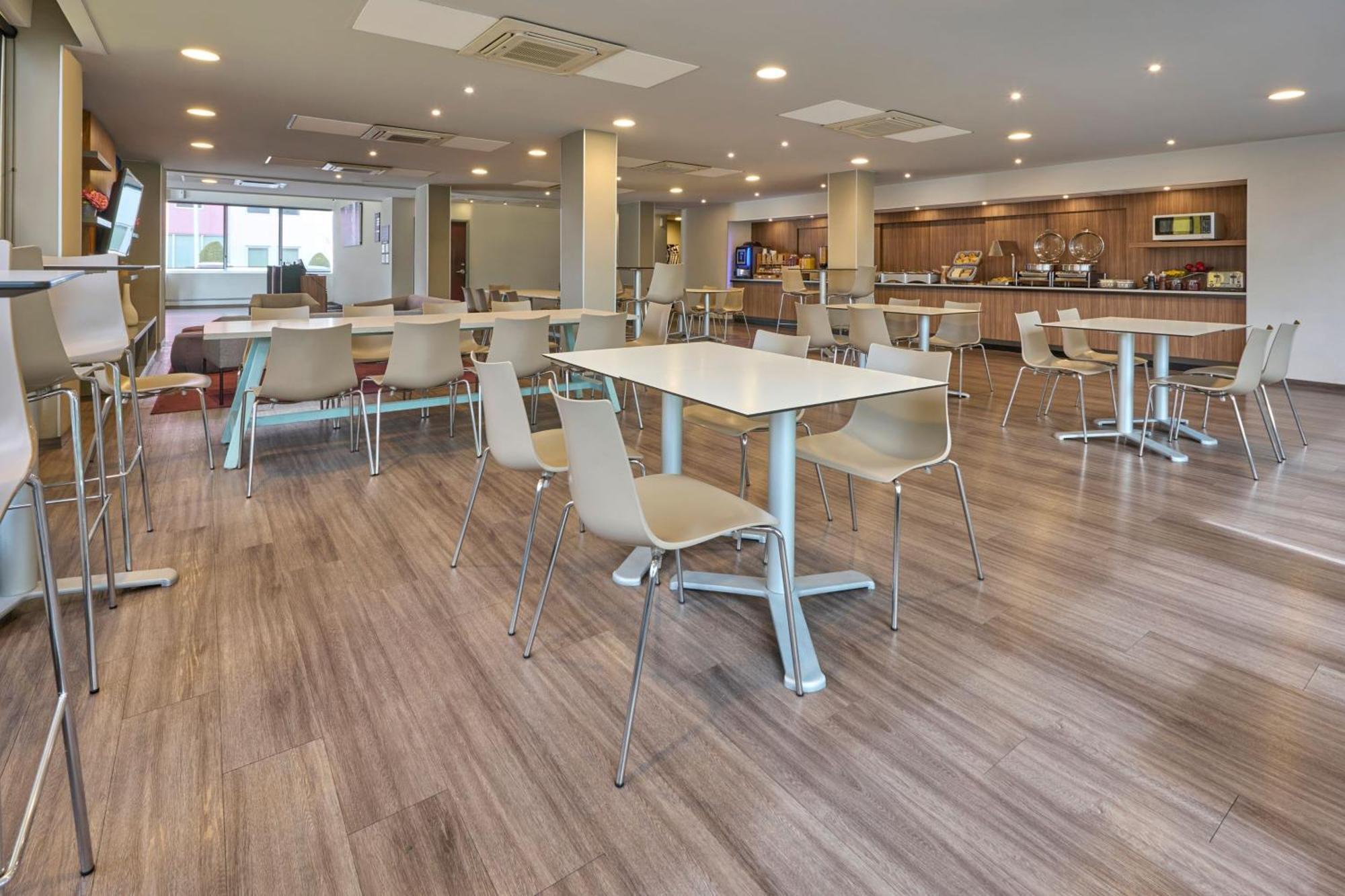 Express By Marriott Hotel