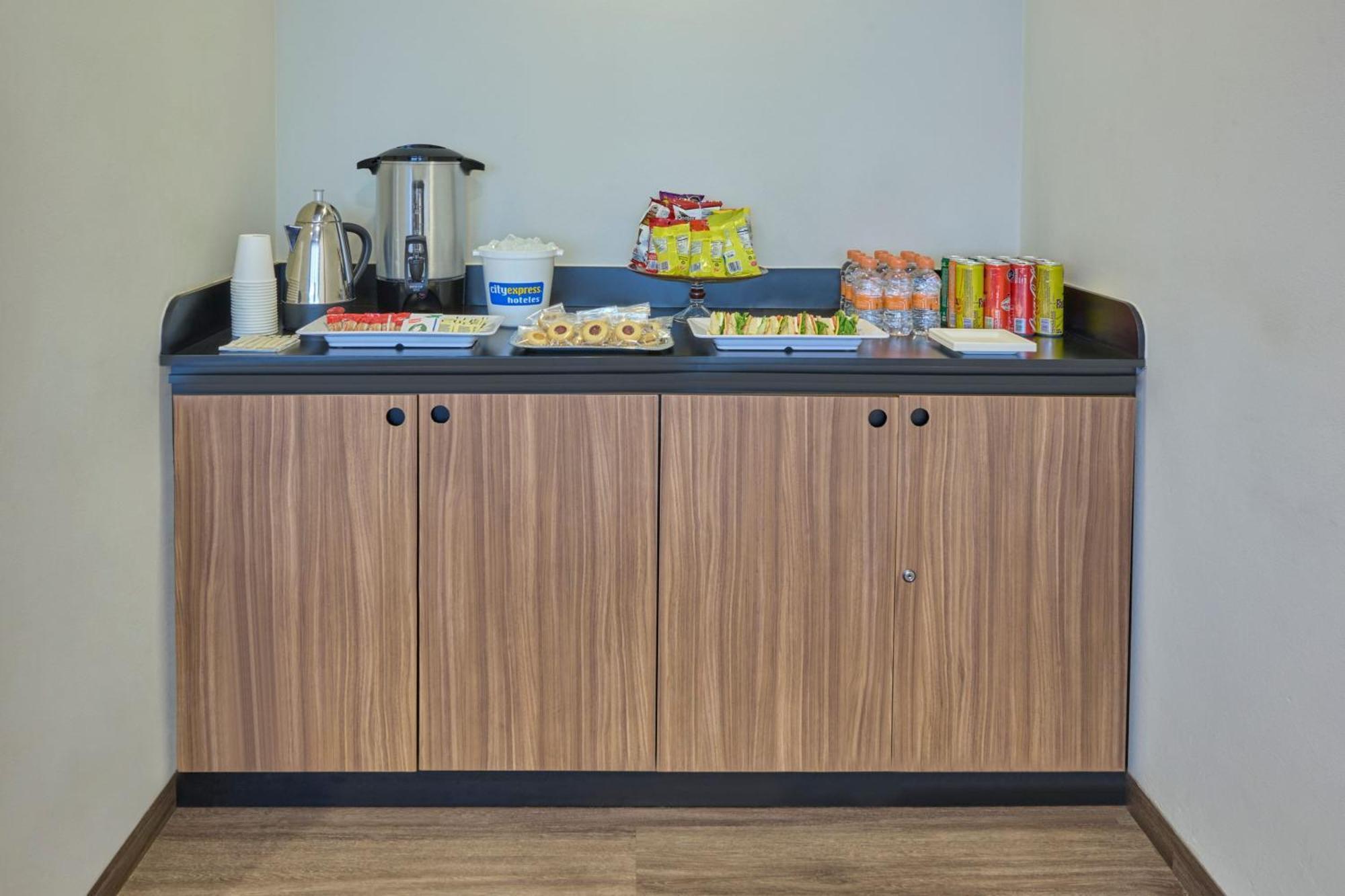 Express By Marriott Hotel