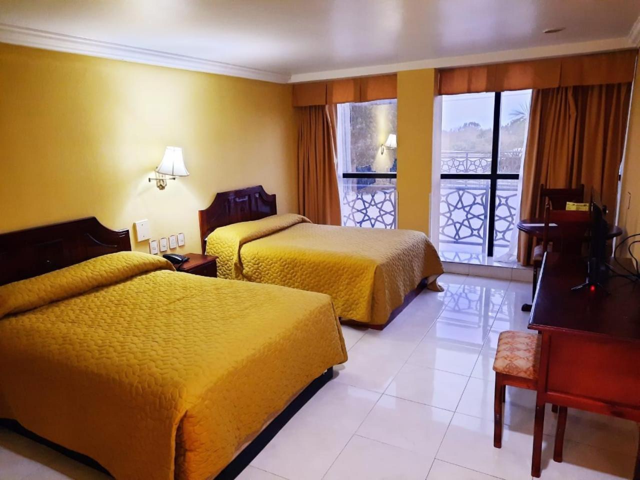 Hotel Grand Royal