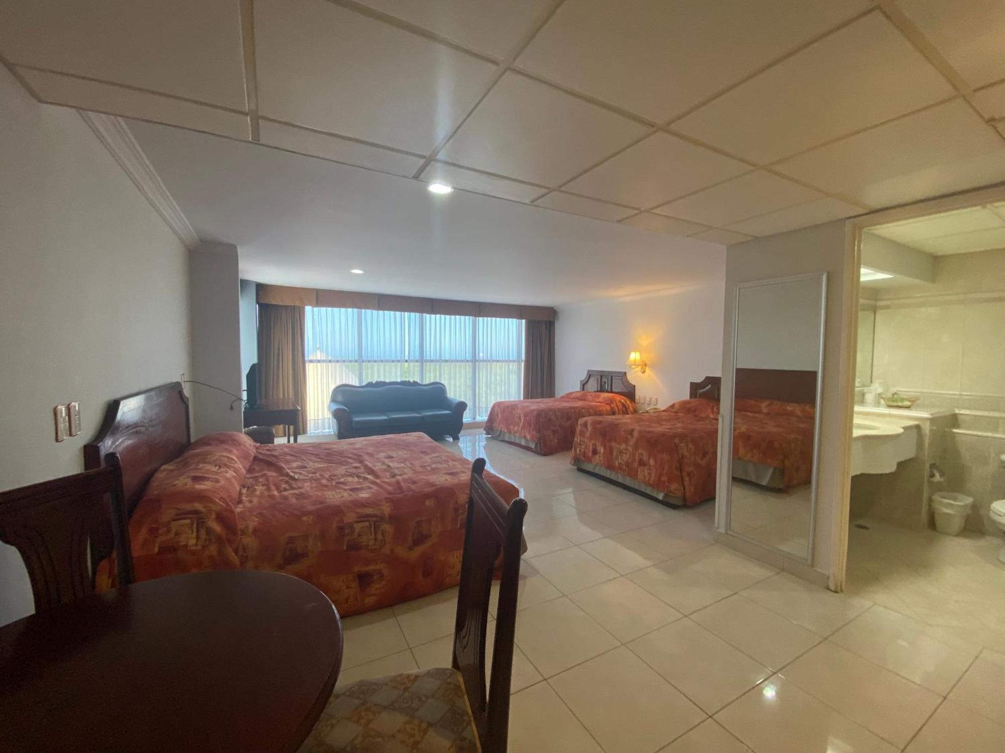 Grand Royal Hotel 3*
