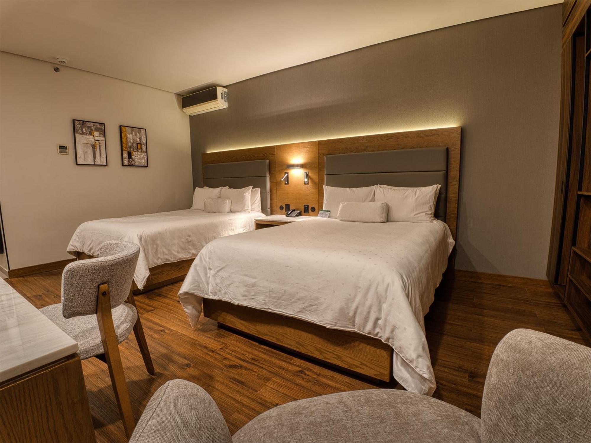 Victoria Ejecutivo 4*