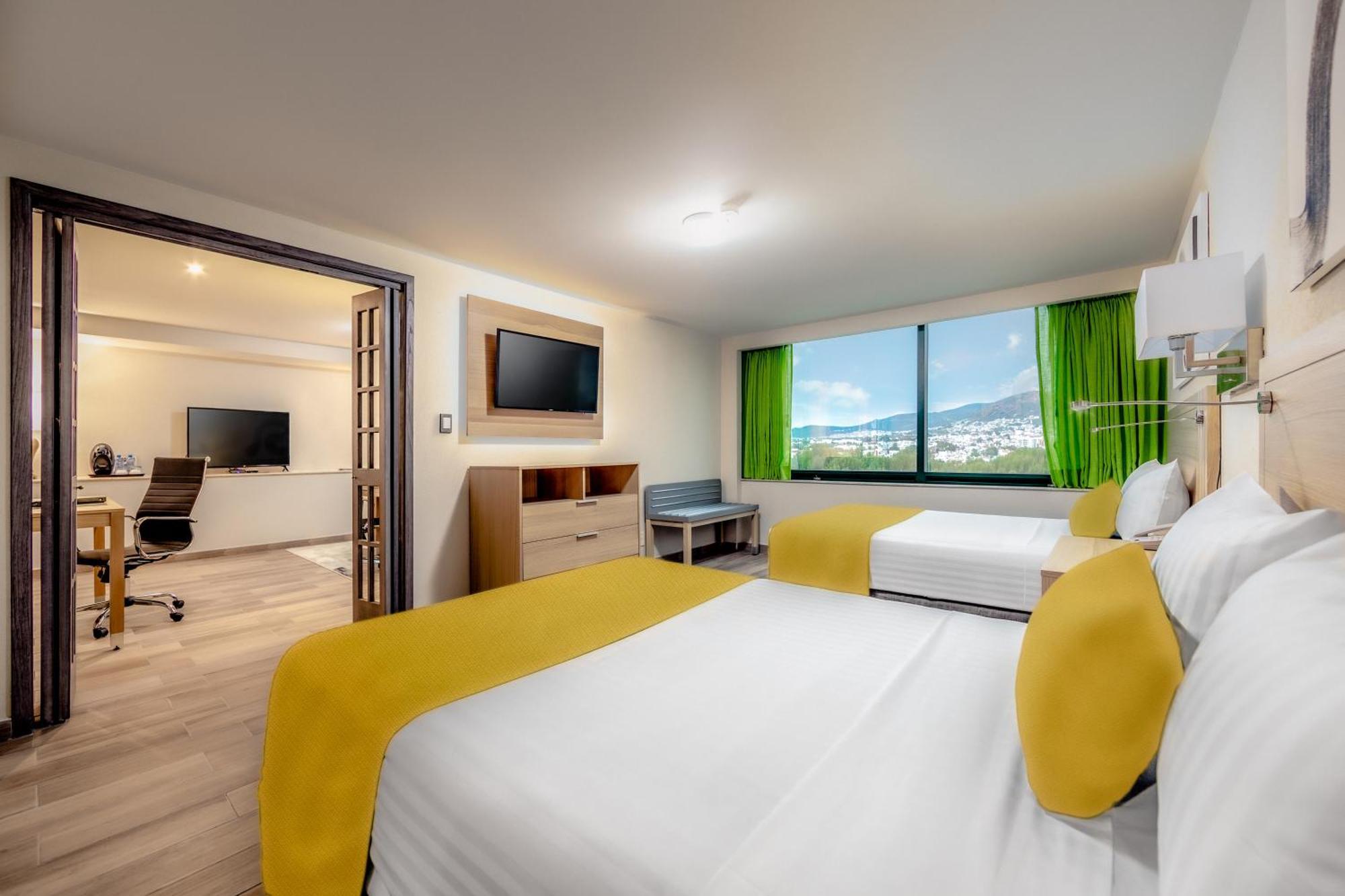 Hotel La Joya 5*