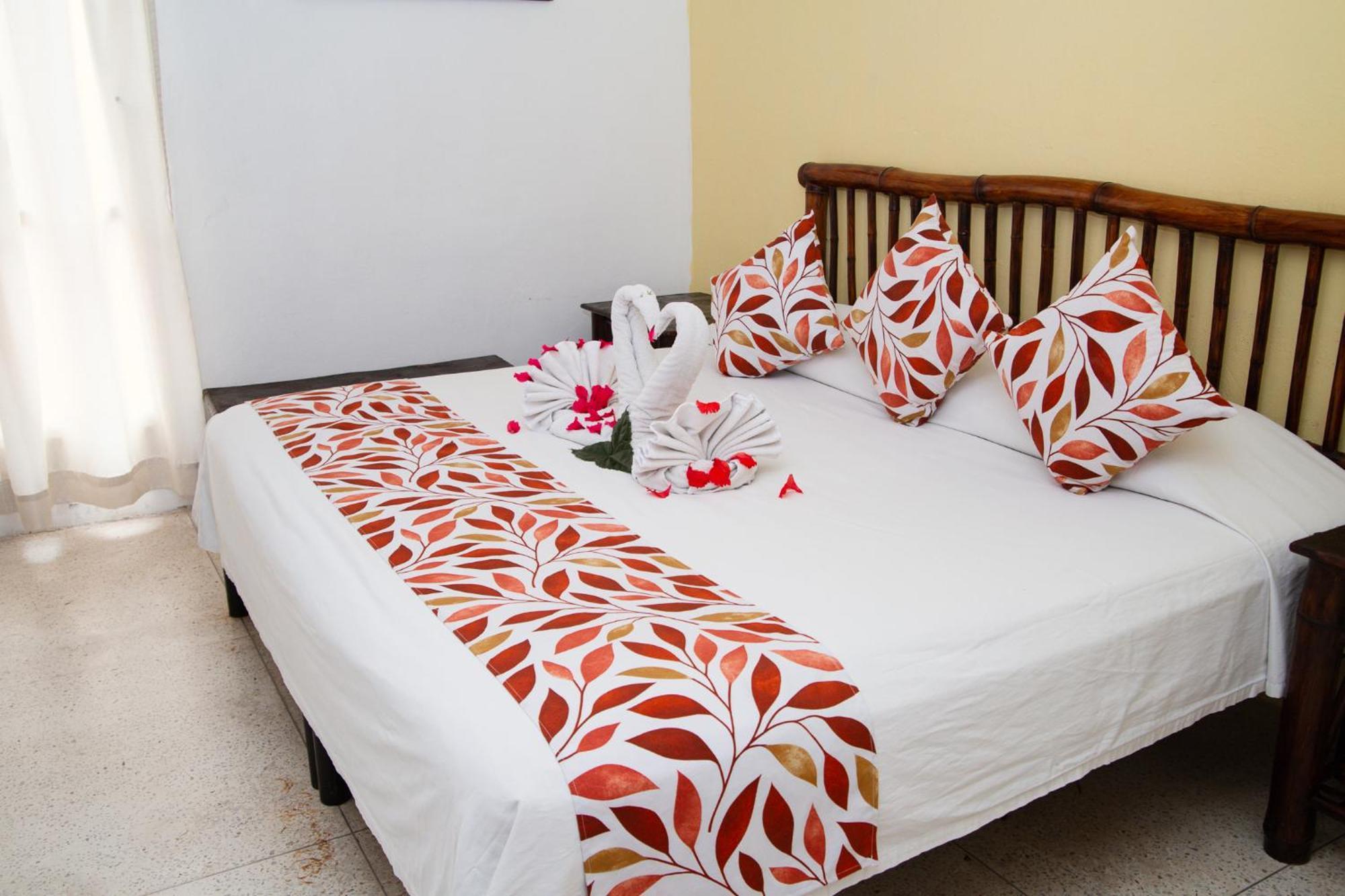 Zihua Caracol 3* Zihuatanejo
