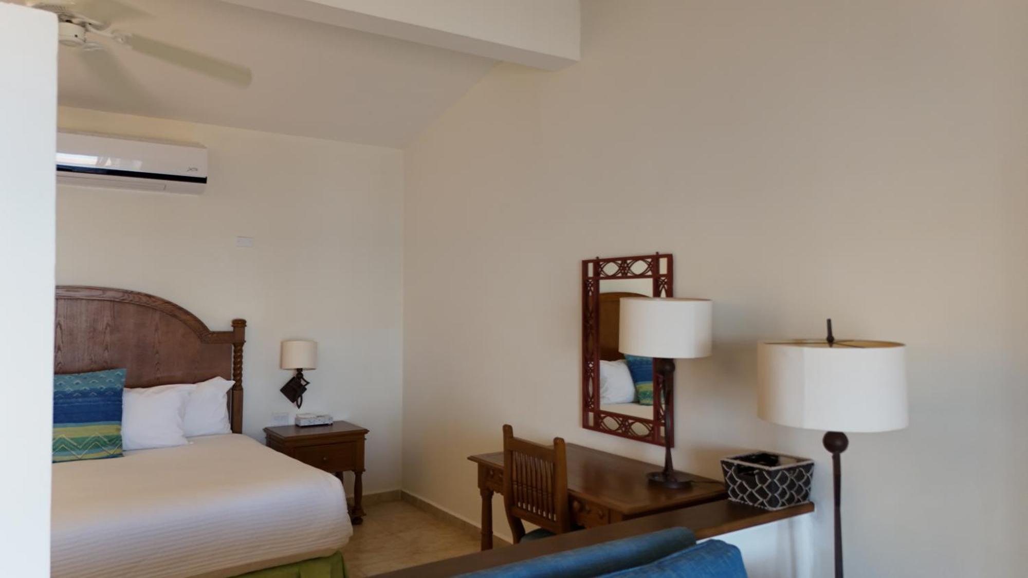 Resort Punta Pescadero Paradise &